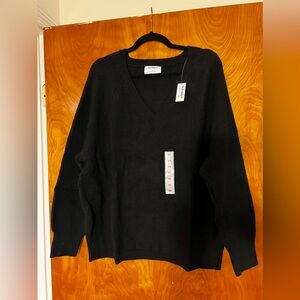 Old Navy SoSoft Cocoon Sweater in Black Jack